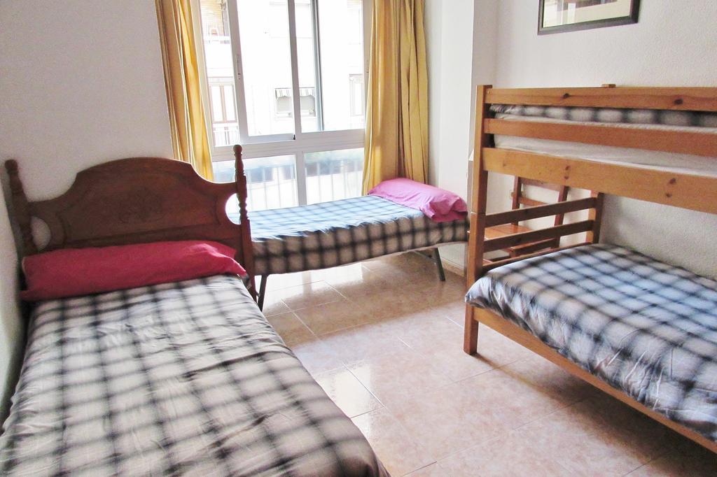 Hostal Nuevas Naciones Granada Kültér fotó