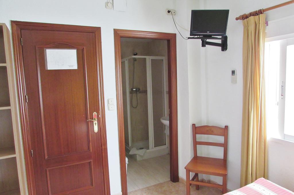 Hostal Nuevas Naciones Granada Kültér fotó