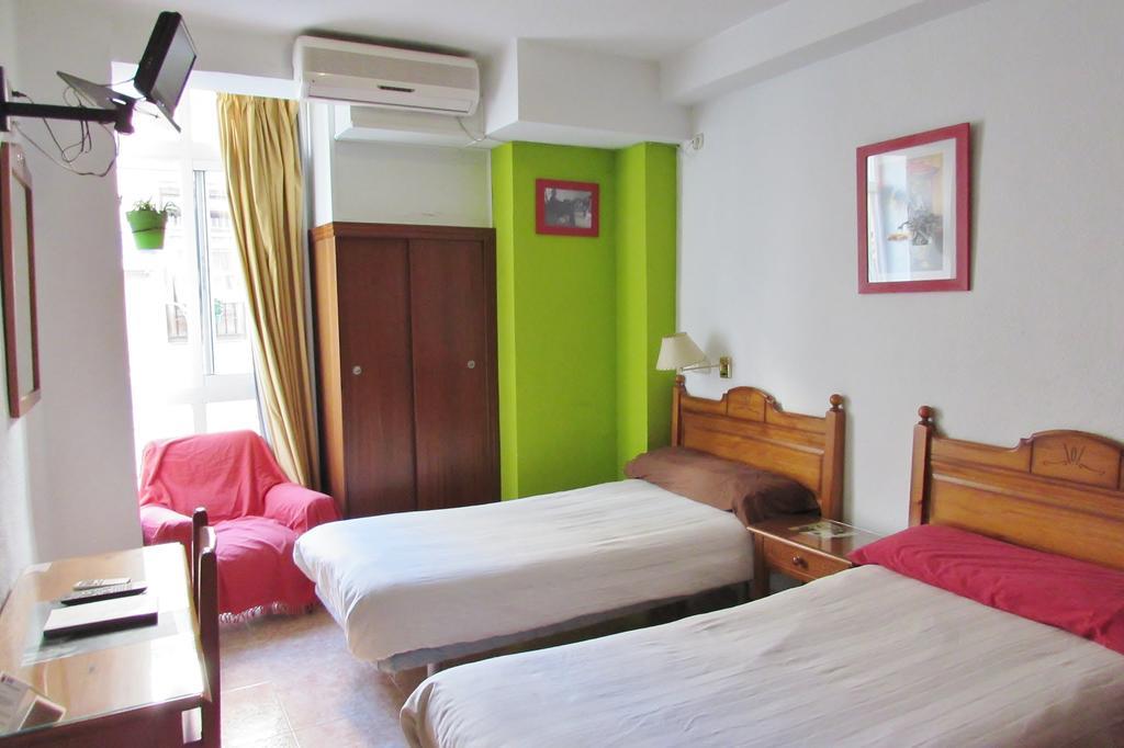 Hostal Nuevas Naciones Granada Kültér fotó