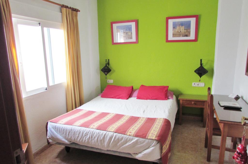 Hostal Nuevas Naciones Granada Kültér fotó